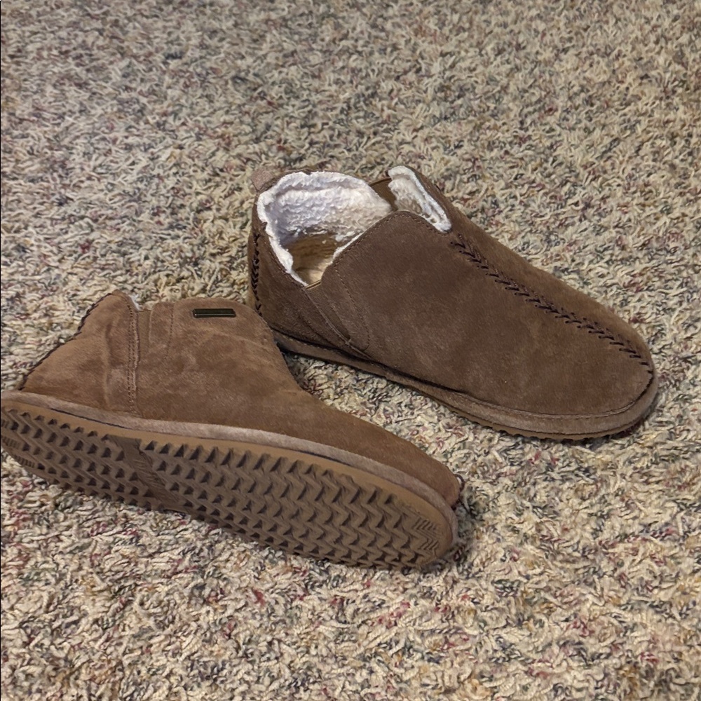 BearPaw Tan Suede Slippers with Cream Lining